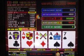 POWER ACES　585,600枚