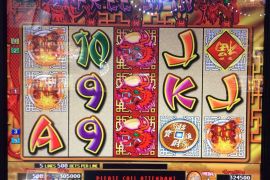 RED DRAGON　305,000枚