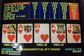 MULTI POKER  RAISE DRAW /HIGH ROLLER　400,000枚